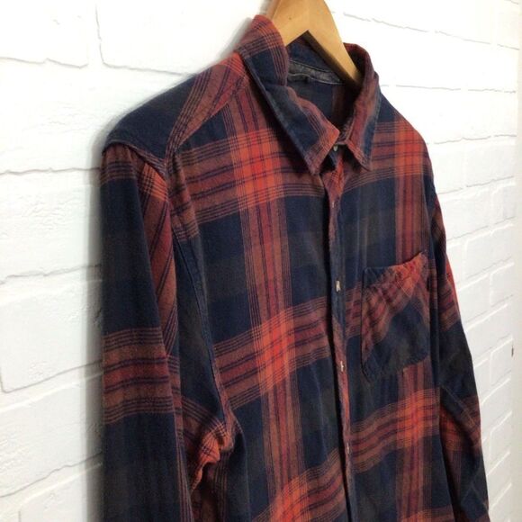 10TREE flannel plaid button down shirt medium red black - Picture 3 of 12